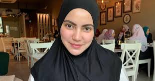 @ohhanas_ top 7 top 10 artis wanita paling cantik di malaysia 2020. Awm7kipopwwdum