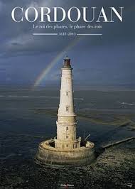 Ce dernier fut rétabli en 1664, et le combustible fut remplacé par du blanc de baleine. 17 Idees De Phare De Cordouan Phare De Cordouan Phare Phares De France
