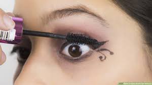 En 2019, elle a travaillé lady gaga à la promotion et la distribution de produits de la marque haus laboratory. 3 Ways To Apply Gothic Eye Makeup Wikihow Fun