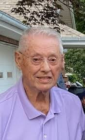 Katie Laughlin's Instagram, Twitter & Facebook