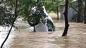 Керчь затопило.после ливня в городе оказались подтоплены 12 домов и больница. Sio7ynbjgh3axm