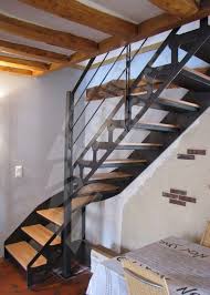 Resultat De Recherche D Images Pour Escalier Milieu De Piece Escaliers Interieur Escalier Bois Idees Escalier