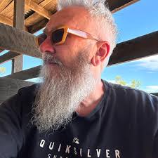 A fantastic shot of HUGO BOSS yesterday from photographer Rick Tomlinson.  If you spot us out