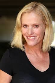 TIL while filming 'Breaking Bad', actress Julia Minesci who plays Wendy,  was approached and propositioned for her services by a non-actor. He had  mistaken her for a real prostitute... : r/todayilearned