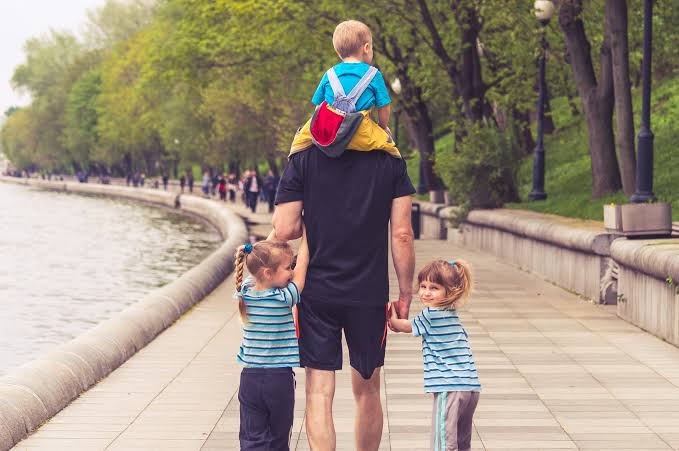 Men Are Better At Parenting. There. I said it. | by ☕️ShannonMoose | A Parent Is Born | Medium