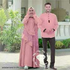 Gaun dan baju tunangan dan lamaran. Gamis Couple Muslim Terlaris Baju Pasangan Sarimbit Cocok Buat Kondangan Tunangan Couple Murah Shopee Indonesia