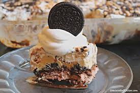 Easy Chocolate Coffee Toffee Ice Cream Cake