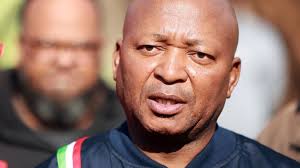 Dearnaley mourns death of another childhood teammate: he played with Small‚  Batchelor‚ Shaw