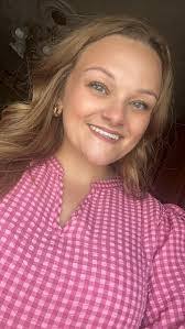 Nicole Crigger's Instagram, Twitter & Facebook