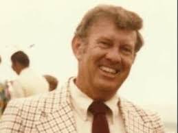 Ruth Mahan's Instagram, Twitter & Facebook