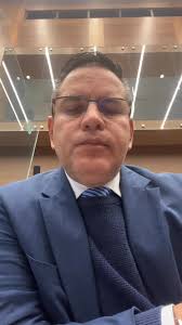 Fabricio Alvarado a une nouvelle photo.