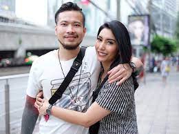 Tyas mirasih diketahui menikah dengan raiden soedjono pada 8 juli 2017. Cerai Singgung Harta Biodata Raiden Soedjono Suami Tyas Mirasih Jadi Sorotan Setelah Tahu Ini Profesi Sesungguhnya Semua Halaman Grid Fame