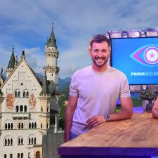 Get today's top celebrity news, celebrity photos, style tips, exclusive video, and more on usmagazine.com, the official website of us weekly. Promi Big Brother Sat 1 Marchenhafter Trash Container Kerker Statt Schmuddel Campingplatz Tv