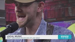 Dylan Gray's Instagram, Twitter & Facebook