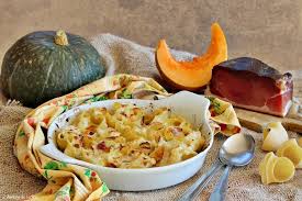 Far stringere un po' la salsa, poi aggiungere la panna e far cuocere qualche altro minuto. Lumaconi Gratinati Con Zucca E Speck 2 Amiche In Cucina
