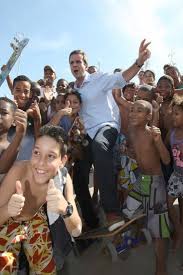 See more of eduardo paes andando de skate on facebook. Veja O Momento Em Que Eduardo Paes Cai De Skate Rio Extra Online