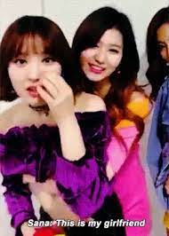 Saya masih ingat betul, sebelum ke kendari saya ke man ic serpong untuk meminta saran, pendapat dan masukan ke kepsek man ic serpong saat itu. Eunha And Sana My Favorite Kpop Couple 9gag
