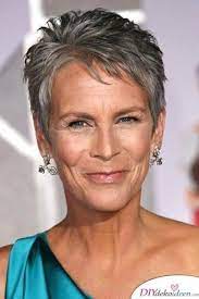 Kurzhaarfrisuren Fur Frauen Ab 50 Elegant Schick Und Modern Elegante Frisuren Kurzhaarfrisuren Schone Frisuren Kurze Haare