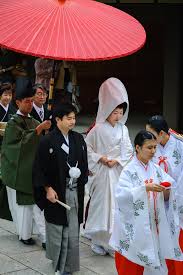 Now That S What I Call A Wedding Look In 2020 With Images Traditional Wedding Attire Wedding Ceremony Traditions Japanese Bride