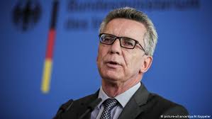Sie schützt zum beispiel die grenzen von deutschland. Kommentar Kampf Um Die Innere Sicherheit Kommentare Dw 10 08 2016