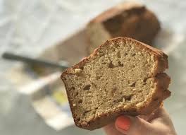 Cake Au Beurre De Cacahuetes Recette En 2020 Beurre De Cacahuetes Dessert Recettes Sucrees