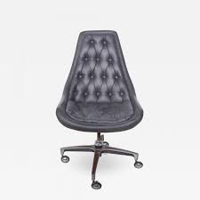 They have a huge variety of task seating for offices, universities, airports. Chromcraft Classic Chromcraft Tufted Navy Blue Faux Leather Swivel Office Desk Chair 1970s
