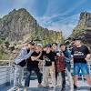 They spend 2 days and 1 night at vacation spots, remote scenic villages, and historic landmarks. Https Encrypted Tbn0 Gstatic Com Images Q Tbn And9gcrxyh7fl1mhwdewv1webybc7udk1zzaijfwn Xqq54 3iqb8gpp Usqp Cau