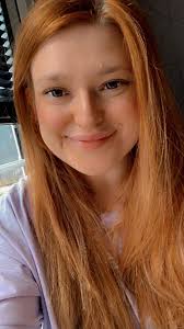 Back to styling the Jessie wig today! We covered this Eva foam shape in red  batting and then I glued layers of wefts around the whole thing. Now I have  to go