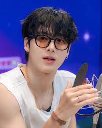 DJ ERIC [JUN 6, 2025] . . . ©️idolradiokorea . . . #theboyz #더보이즈 #eric #에릭  #ericsohn #더보이즈에릭 #sangyeon #상연 #jacob #제이콥 #younghoon #영훈 #hyunjae #현재  #juyeon #주연 #kevin #케빈 #new #뉴 #