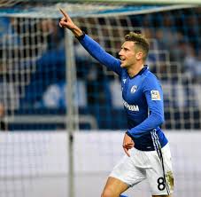 Schalke's star midfielder leon goretzka is currently at the centre of a bidding war between four different clubs. Fc Schalke 04 Leon Goretzka Vereint Zwei Unverzichtbare Eigenschaften Welt