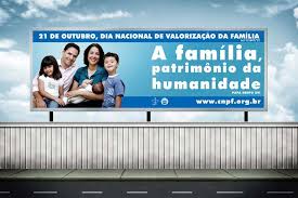 A gestão do bolsa família é descentralizada, ou seja, tanto a união, quanto os estados, o distrito federal e os municípios têm atribuições em sua execução. 21 De Outubro Brasil Celebra Dia Nacional Da Valorizacao Da Familia