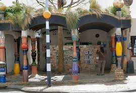 Kawakawa Hundertwasser Toilets Photo Hundertwasser Friedensreich Hundertwasser Kiwiana