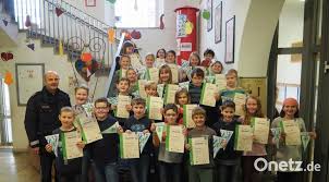 Neun Vierklassler Erhielten Ehrenwimpel Onetz