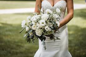 Emma here and a few days ago, i was browsing the web for how to preserve your wedding bouquet, whether with a shadow box or a cool. Tips For Brides Blog Pollen And Pastry