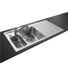 evier inox pyramis studio 1 bac 1 2 egouttoir droite evier en inox evier evier un bac