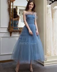 Robe De Ceremonie Mi Longue Bleu Nuit Boheme Robe De Bal Dos Nu Tulle Princesse Sans Manches Plissee Bustier Pas Chere Ricici Com