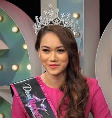 Ramai yang tahu juara dewi remaja 2014/2015 raysha rizrose ialah adik kepada nelydia dan uqasha senrose. Raysha Rizrose Wikiwand
