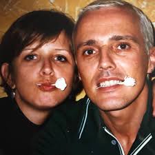 Hoje, Curt Smith e Frances Pennington completam 32 anos de romance.  Desejamos o melhor ao casal!