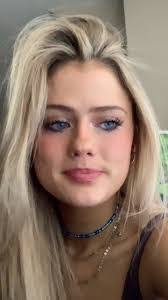 Caroline Lisk's Instagram, Twitter & Facebook