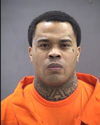 My name is lauren murray as everyone calls me loz or lozza I love colouring  in and I do plates mates. That's not only thing I do...I work 5 days  week..I am