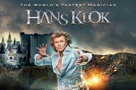 Samen met zijn divas of magic tart hans de wetten van de natuurkunde, om zo het publiek te verrassen, verbazen en verwarren. Hans Klok The World S Fastest Magician At Excalibur Hotel In Las Vegas 2021