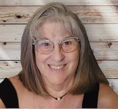 Hairstyle for this week 💖 Front braids were supposed to be tight but  feathered out. Not sure where it went wrong. 🤔