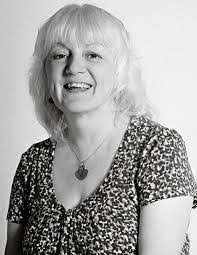 Ann Featherstone's Instagram, Twitter & Facebook