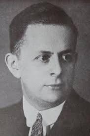 Na žádná procesí před jeho lůžkem to není, kvůli nebezpečí infekce za ním kromě dcery nikdo nesmí. Josef Laufer Osobnosti Cz