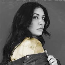 Shannon Busch's Instagram, Twitter & Facebook