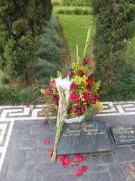 It involves a subtle, deep. Medellin Im Wandel