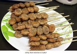 Karna awalnya yang sering saya jumpai adalah ayam gulung maka saya mencoba berinovasi untuk. Dari Dapur Kecah Satay Ikan Lokching Satay Fish And Seafood Dapur