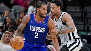 Kawhi leonard the toronto raptors will be one of the most interesting storylines to follow this season, but so far, most of the his time with the raptors has been people marveling at the size of his hands again. Kawhi Leonard Hands Wife Net Worth Sportsjone