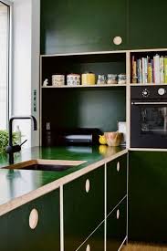 keuken in groene betonplex keuken ontwerp thuis keukens keukenmeubilair