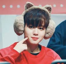 Please give him lots of.020618 today jihoon doing cute wink jihoon: Pin Di Apark Ji Hoon Wanna One